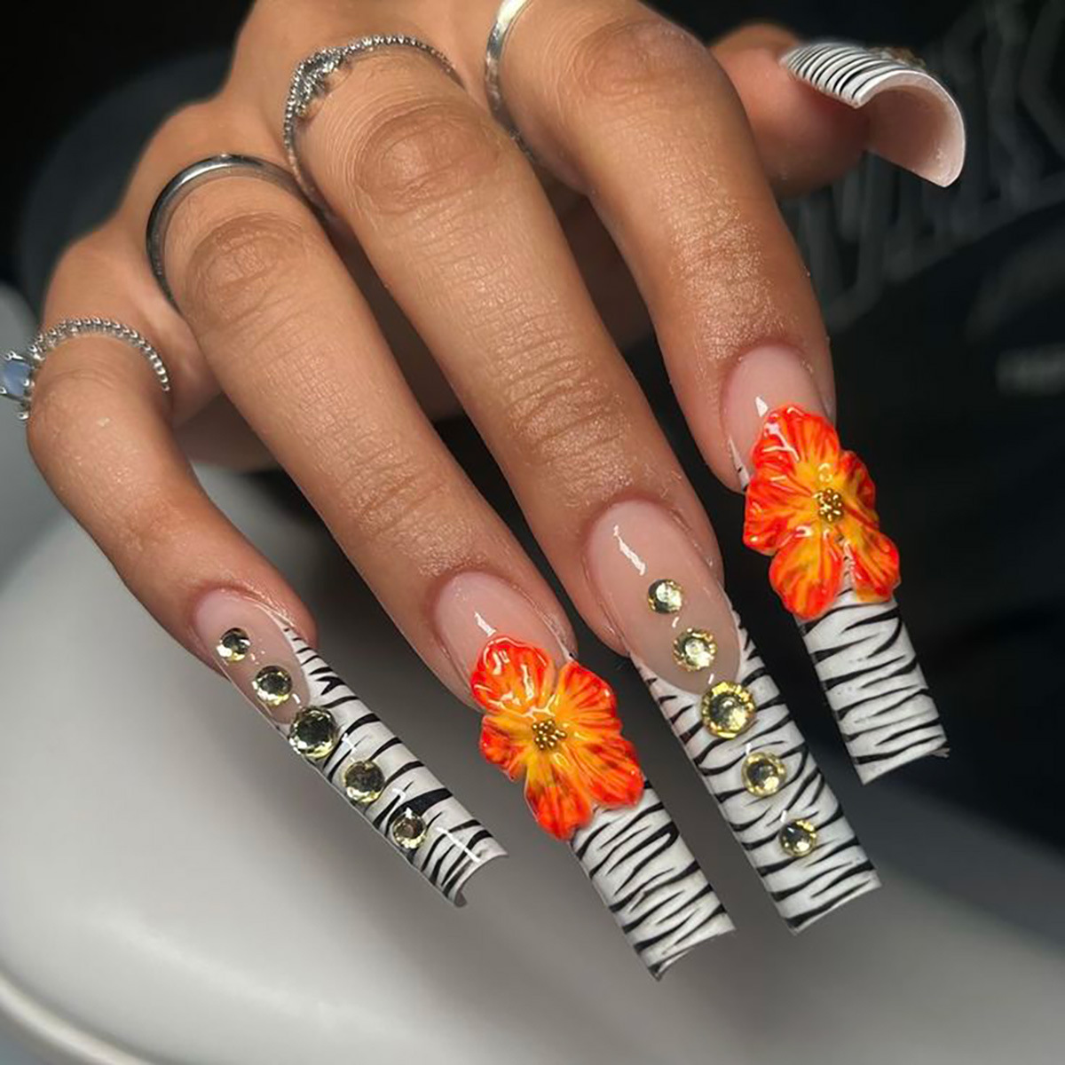 Pressed Flower Art - 24 stuks bloempers op nagels kunstlijnen
